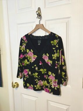 ✧･ﾟvtn floral black lace top
